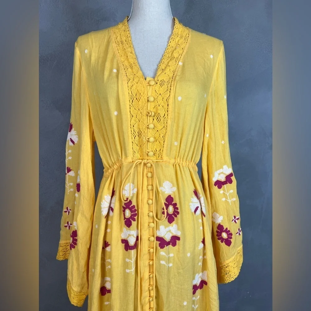 ModCloth bell sleeve floral dress - Picture 2 of 3